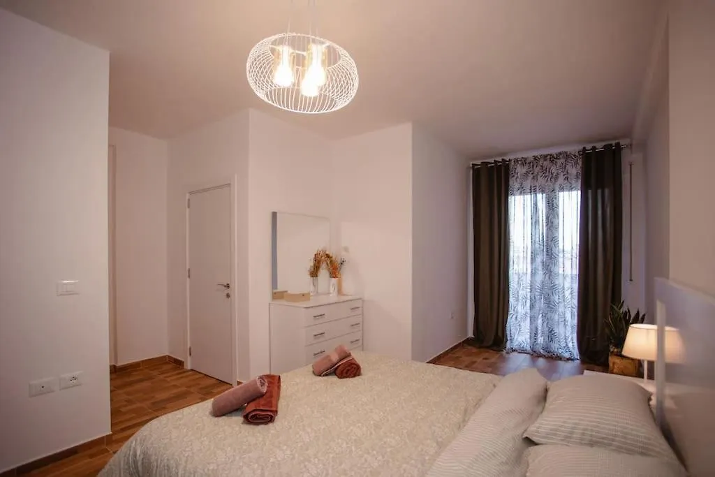 The City-View Stylish Apartment Shkodër